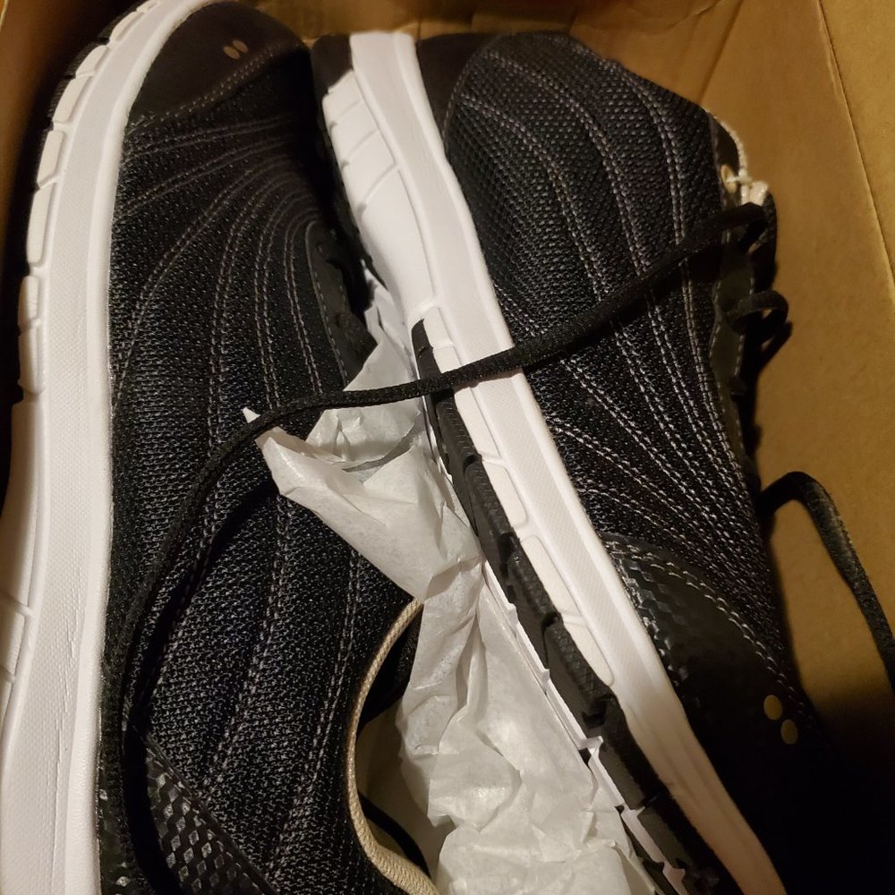 Ryka Women's Black Tennis Shoes - Picture 3 of 4